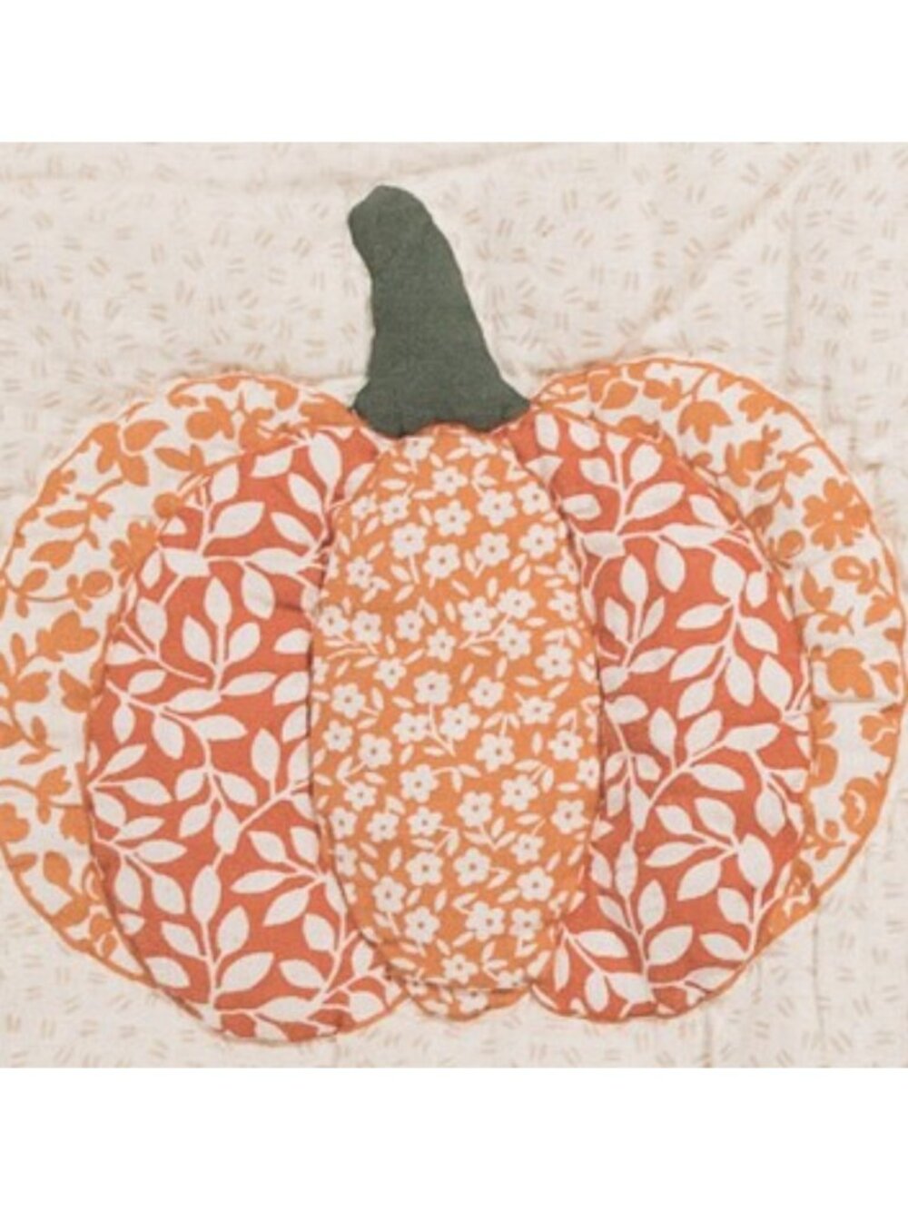 MADE IN INDIA Pumpkin Quilted Vintage Look Throw - Picture 4 of 4